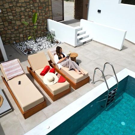 Valantina'S & Mannouel Lardos Luxury Villas Bagian luar foto