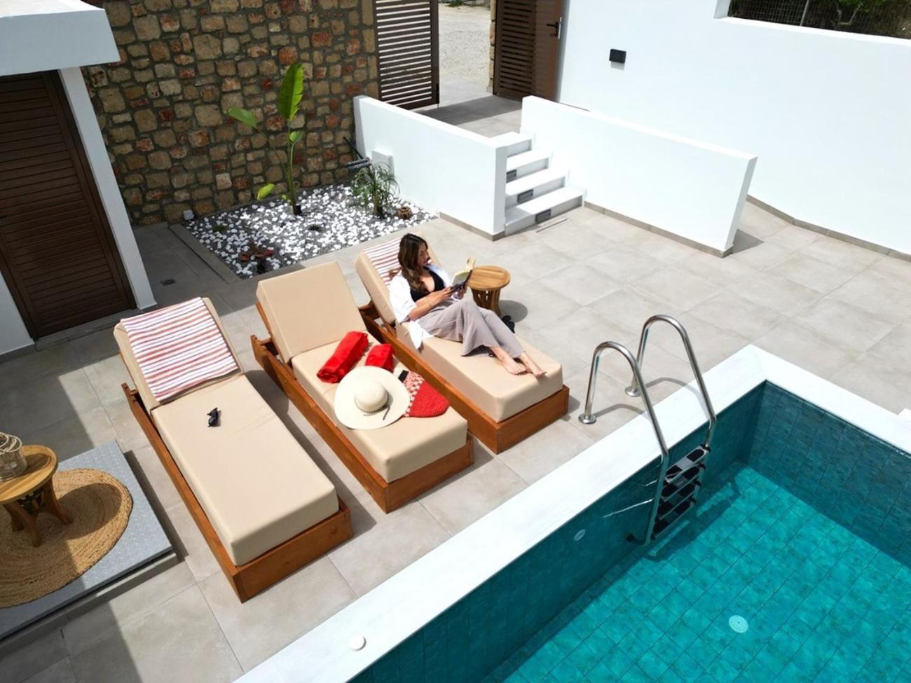 Valantina'S & Mannouel Lardos Luxury Villas Bagian luar foto