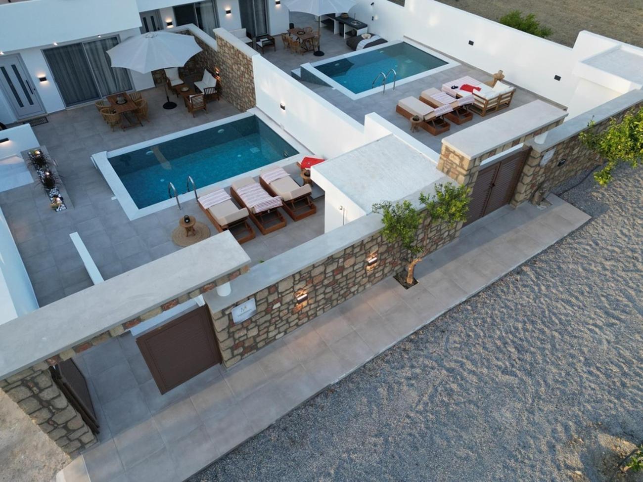 Valantina'S & Mannouel Lardos Luxury Villas Bagian luar foto