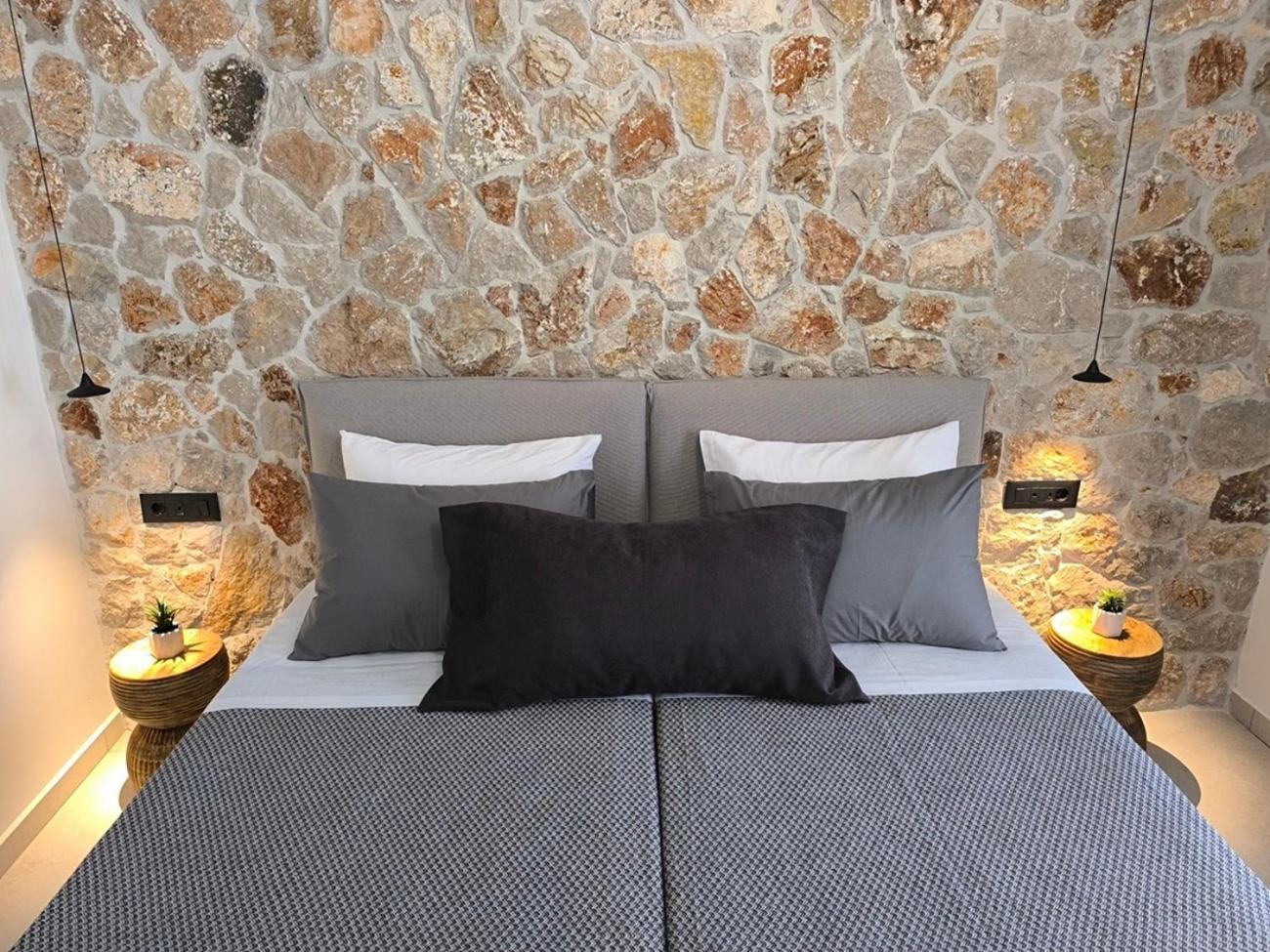 Valantina'S & Mannouel Lardos Luxury Villas Bagian luar foto